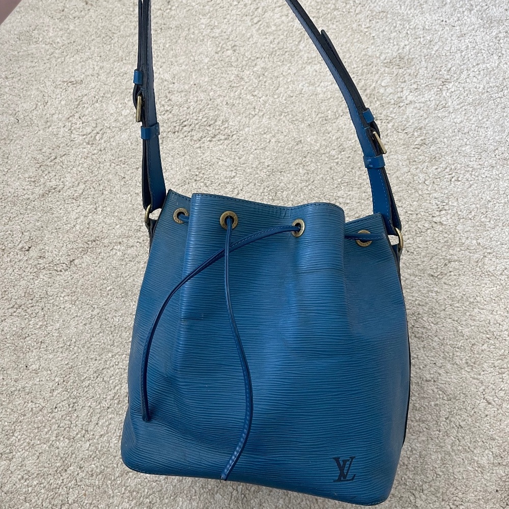 Louis Vuitton Blue Epi Noé